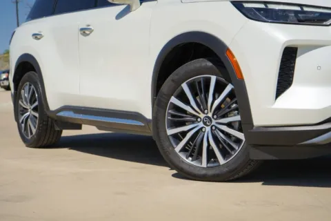 Photos of 2023 INFINITI QX60 AUTOGRAPH for sale in Georgetown, TX at Georgetown INFINITI