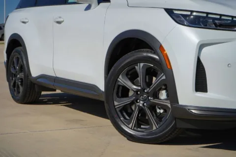 Photos of 2026 INFINITI QX60 AUTOGRAPH for sale in Georgetown, TX at Georgetown INFINITI