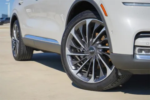 Photos of 2020 Lincoln Aviator Reserve for sale in Georgetown, TX at Georgetown INFINITI