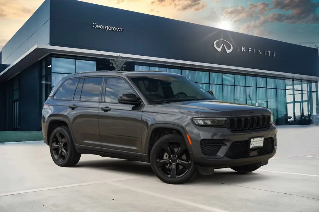 Gray 2023 Jeep Grand Cherokee Altitude for sale in Georgetown, TX