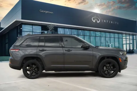 More photos of 2023 Jeep Grand Cherokee Altitude at Georgetown INFINITI, TX