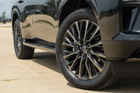 Photos of 2026 INFINITI QX80 AUTOGRAPH for sale in Georgetown, TX at Georgetown INFINITI