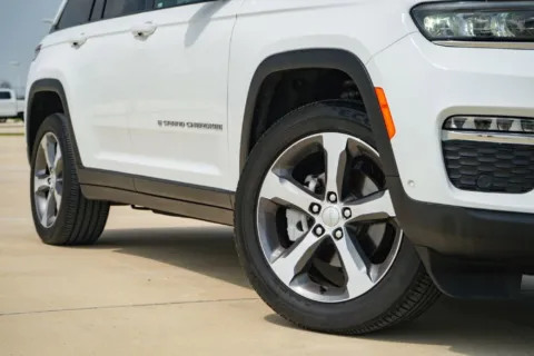 Photos of 2025 Jeep Grand Cherokee Limited for sale in Georgetown, TX at Georgetown INFINITI