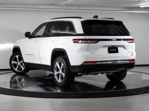 Another view of 2025 Jeep Grand Cherokee Limited for sale in Georgetown, TX at Georgetown INFINITI