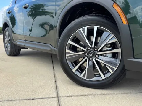 Photos of 2027 INFINITI QX60 LUXE for sale in Georgetown, TX at Georgetown INFINITI