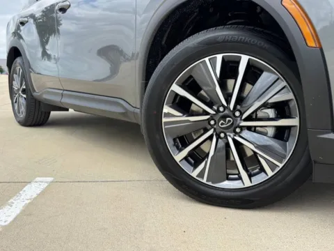 Photos of 2027 INFINITI QX60 LUXE for sale in Georgetown, TX at Georgetown INFINITI