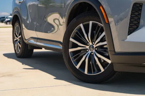 Photos of 2025 INFINITI QX60 AUTOGRAPH for sale in Georgetown, TX at Georgetown INFINITI