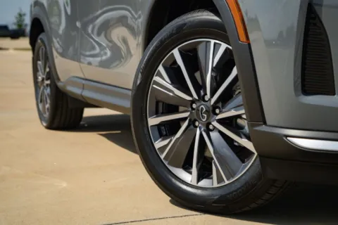 Photos of 2027 INFINITI QX60 LUXE for sale in Georgetown, TX at Georgetown INFINITI