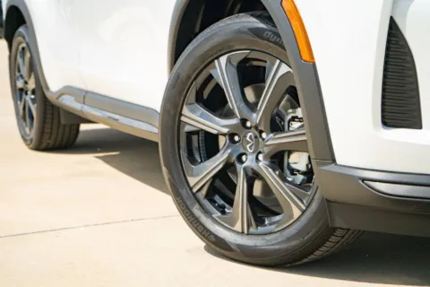 Photos of 2027 INFINITI QX60 AUTOGRAPH for sale in Georgetown, TX at Georgetown INFINITI