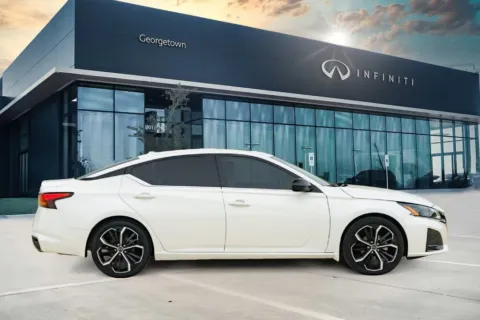 More photos of 2024 Nissan Altima 2.5 SR at Georgetown INFINITI, TX