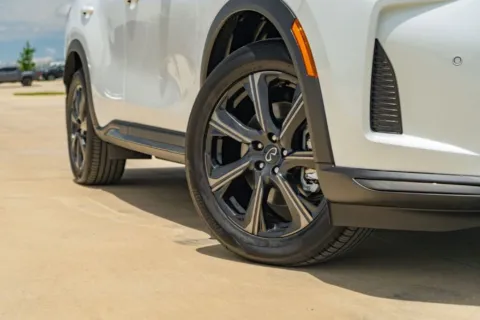 Another view of 2027 INFINITI QX60 AUTOGRAPH for sale in Georgetown, TX at Georgetown INFINITI