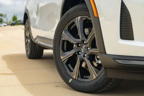 Another view of 2027 INFINITI QX60 AUTOGRAPH for sale in Georgetown, TX at Georgetown INFINITI