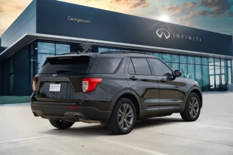 More photos of 2022 Ford Explorer XLT at Georgetown INFINITI, TX
