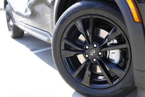 Photos of 2025 INFINITI QX60 LUXE for sale in Georgetown, TX at Georgetown INFINITI
