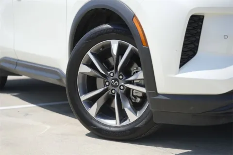 Photos of 2025 INFINITI QX60 LUXE for sale in Georgetown, TX at Georgetown INFINITI
