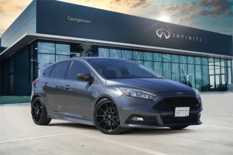 Gray 2017 Ford Focus ST for sale in Georgetown, TX