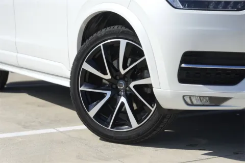 Photos of 2019 Volvo XC90 Momentum for sale in Georgetown, TX at Georgetown INFINITI