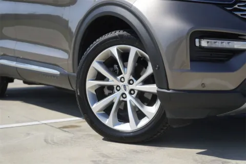 Photos of 2021 Ford Explorer Platinum for sale in Georgetown, TX at Georgetown INFINITI
