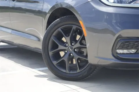 Photos of 2022 Chrysler Pacifica Touring L for sale in Georgetown, TX at Georgetown INFINITI