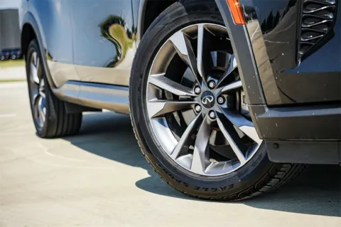Photos of 2023 INFINITI QX60 LUXE for sale in Georgetown, TX at Georgetown INFINITI