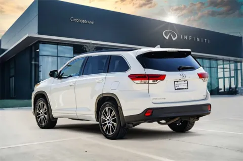 More photos of 2018 Toyota Highlander SE at Georgetown INFINITI, TX
