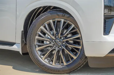 Photos of 2026 INFINITI QX80 AUTOGRAPH for sale in Georgetown, TX at Georgetown INFINITI