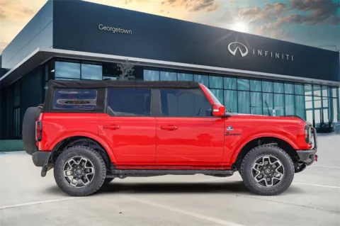 More photos of 2022 Ford Bronco Outer Banks at Georgetown INFINITI, TX