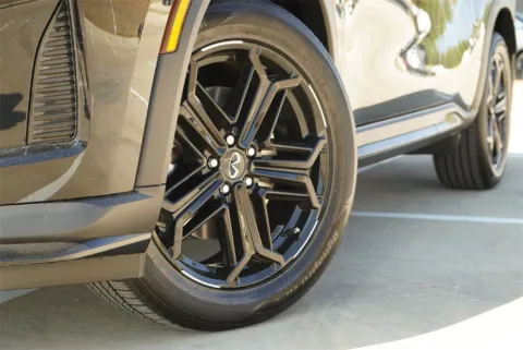 More photos of 2025 INFINITI QX60 LUXE at Georgetown INFINITI, TX
