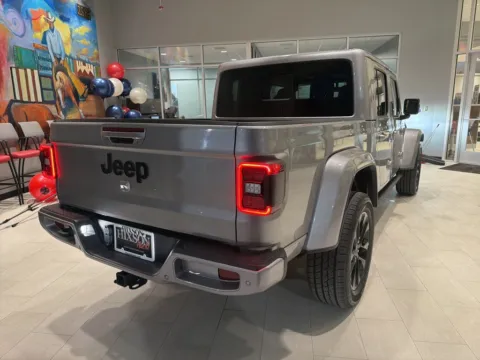 More photos of 2021 Jeep Gladiator High Altitude at Hixson Toyota, LA