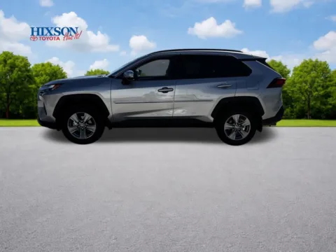 More photos of 2025 Toyota RAV4 Hybrid XLE at Hixson Toyota, LA
