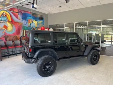 More photos of 2023 Jeep Wrangler Rubicon at Hixson Toyota, LA