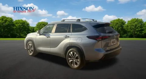 More photos of 2024 Toyota Highlander XLE at Hixson Toyota, LA