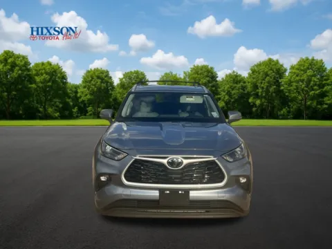 Photos of 2024 Toyota Highlander XLE for sale in DeRidder, LA at Hixson Toyota