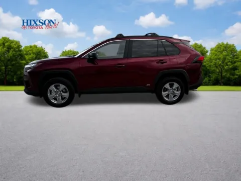 More photos of 2025 Toyota RAV4 Hybrid LE at Hixson Toyota, LA