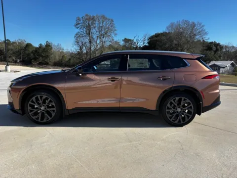 More photos of 2026 Toyota Crown Signia Limited at Hixson Toyota, LA