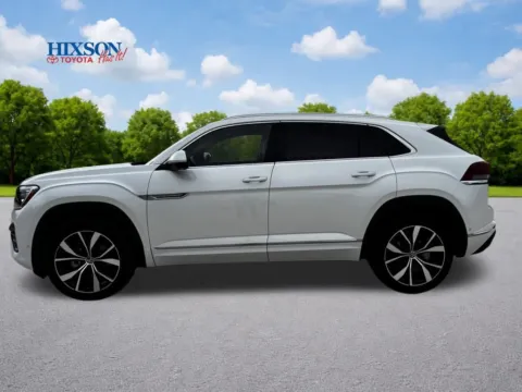 More photos of 2024 Volkswagen Atlas Cross Sport 2.0T SEL Premium R-Line at Hixson Toyota, LA