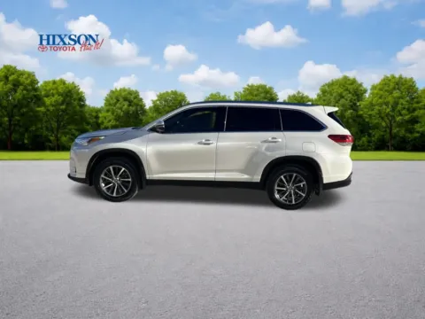 More photos of 2019 Toyota Highlander XLE at Hixson Toyota, LA