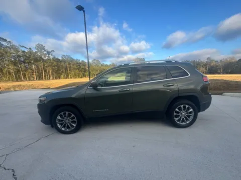 Another view of 2021 Jeep Cherokee Latitude Plus for sale in DeRidder, LA at Hixson Toyota