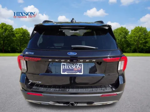 More photos of 2025 Ford Explorer Active at Hixson Toyota, LA