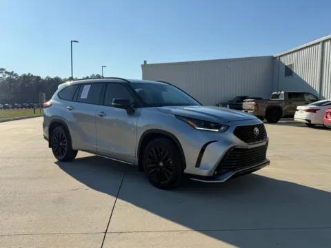 Silver 2023 Toyota Highlander XSE for sale in DeRidder, LA