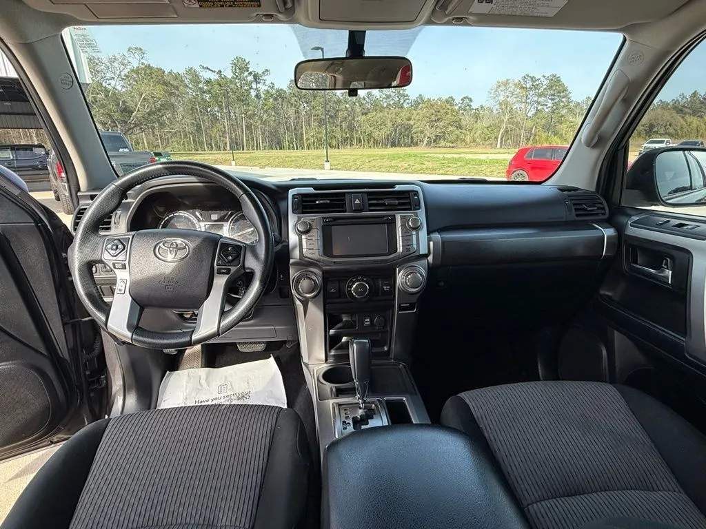 2019 Toyota 4Runner SR5 - Photo 12