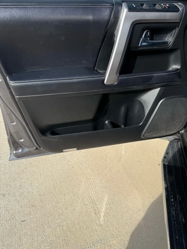 2019 Toyota 4Runner SR5 - Photo 10