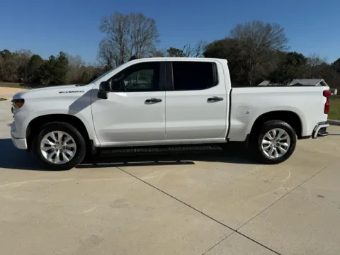 More photos of 2023 Chevrolet Silverado 1500 Custom at Hixson Toyota, LA