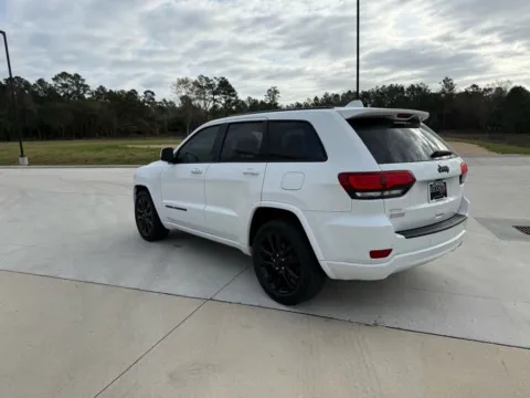 More photos of 2019 Jeep Grand Cherokee Laredo at Hixson Toyota, LA