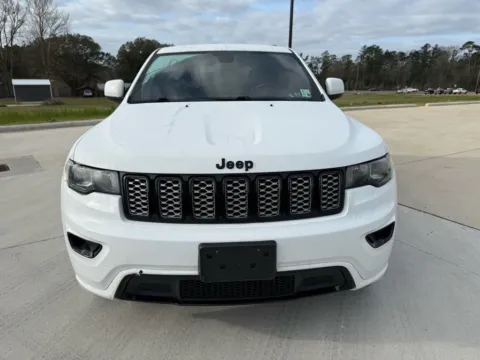 Photos of 2019 Jeep Grand Cherokee Laredo for sale in DeRidder, LA at Hixson Toyota