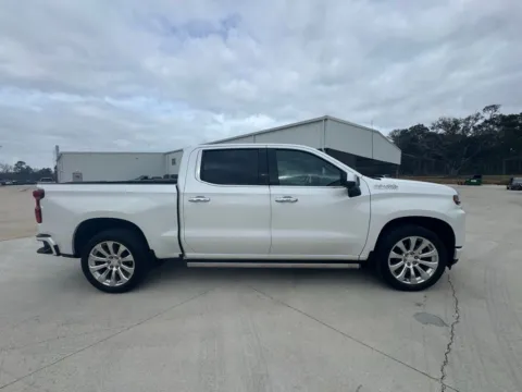 Another view of 2022 Chevrolet Silverado 1500 LTD High Country for sale in DeRidder, LA at Hixson Toyota