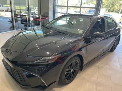 Black 2025 Toyota Camry SE for sale in DeRidder, LA