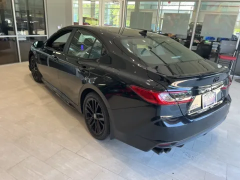 More photos of 2025 Toyota Camry SE at Hixson Toyota, LA