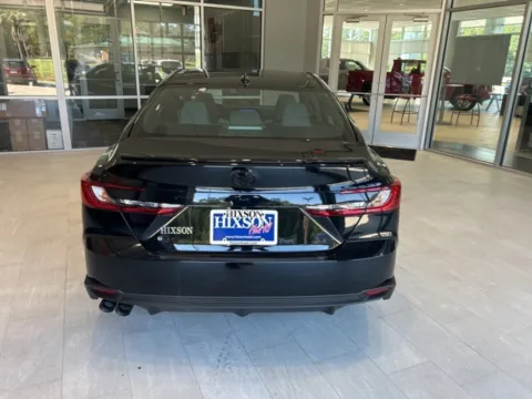 More photos of 2025 Toyota Camry SE at Hixson Toyota, LA