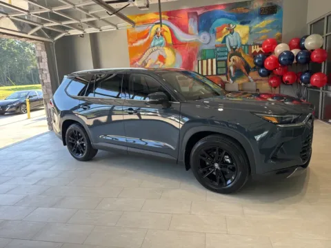 More photos of 2025 Toyota Grand Highlander Limited at Hixson Toyota, LA